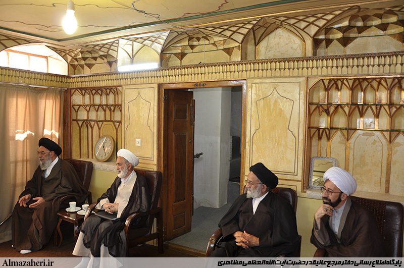 دیدار آیتالله طباطبایی نمایندۀ محترم ولیفقیه و امام جمعۀ اصفهان دیدار آیتالله طباطبایی نمایندۀ محترم ولیفقیه و امام جمعۀ اصفهان